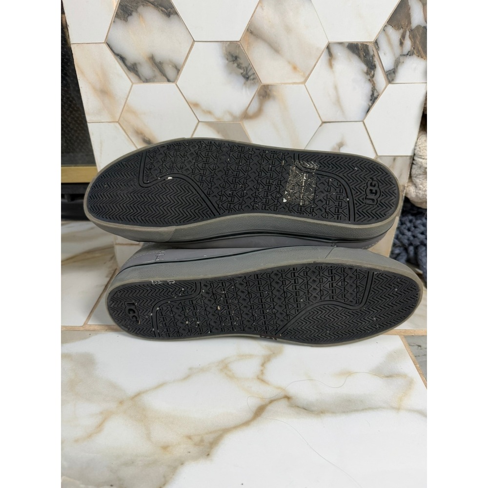 UGG Hoyt Waterproof High Top Sneaker Mens 9.5 Grey Leather Suede 1012615 - Picture 10 of 10